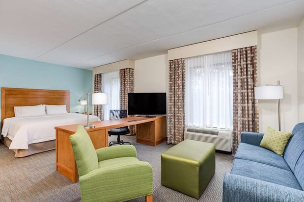 Images Hampton Inn & Suites Manchester