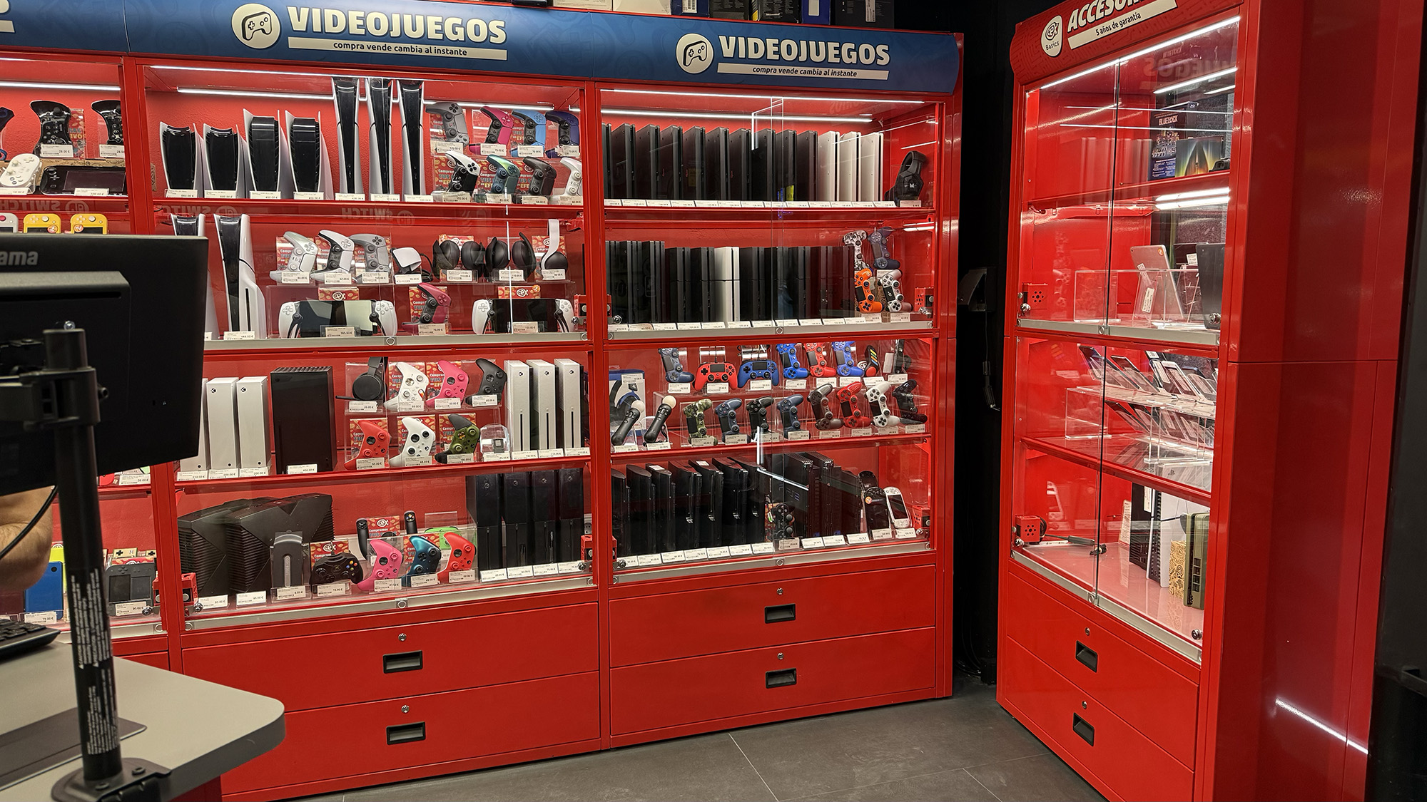 CeX