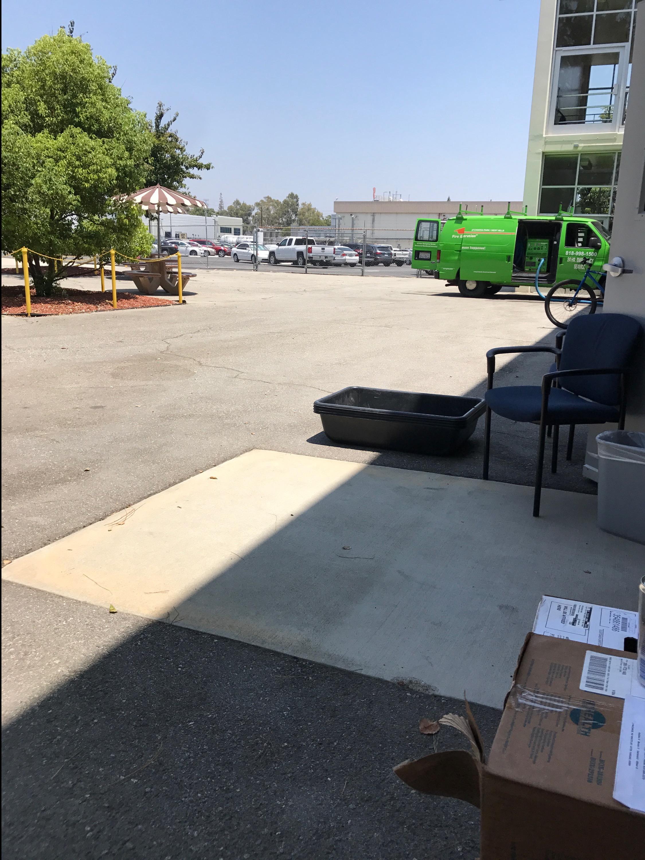 A truck mounted extractor was used by SERVPRO of Canoga Park / West hills to aid in the removal of the water damage to this office in Canoga Park.