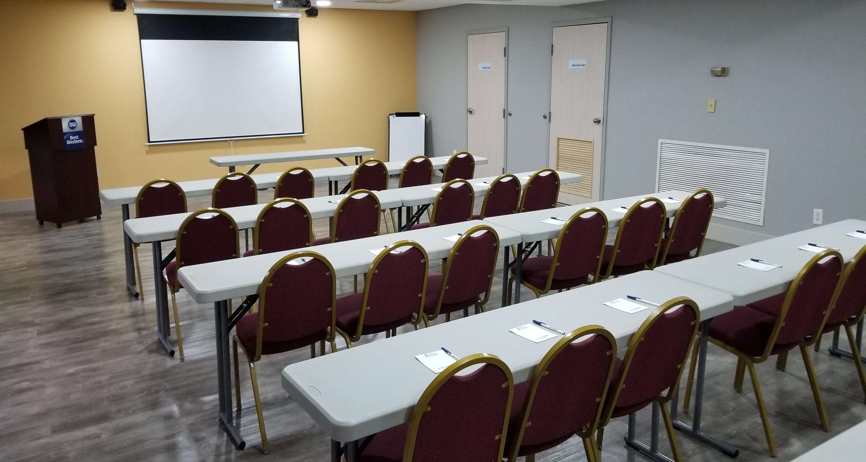 Book our meeting room for your meeting or party Best Western Shallotte / Ocean Isle Beach Hotel Shallotte (910)754-3044