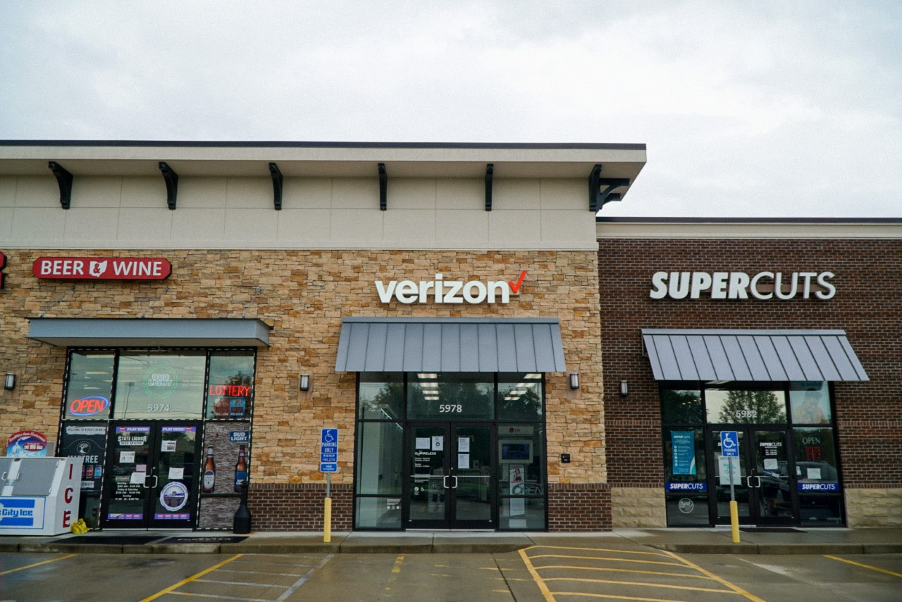 Verizon Authorized Retailer – GoWireless Photo