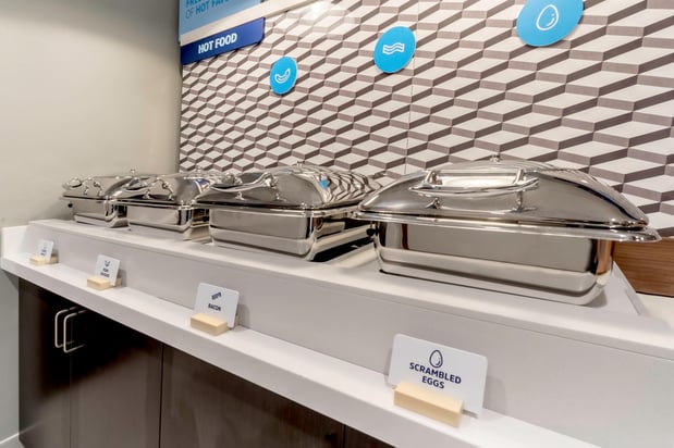 Images Holiday Inn Express & Suites Milwaukee – West Allis by IHG