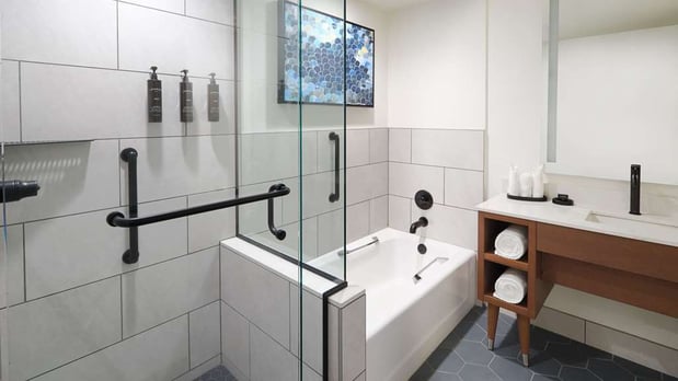 Images River's Edge Hotel Portland, Tapestry Collection by Hilton