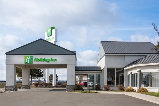 Images Holiday Inn Ontario by IHG
