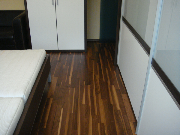 Parketten-Schweller KG, Raupenhofstraße 21 in Klagenfurt am Wörthersee