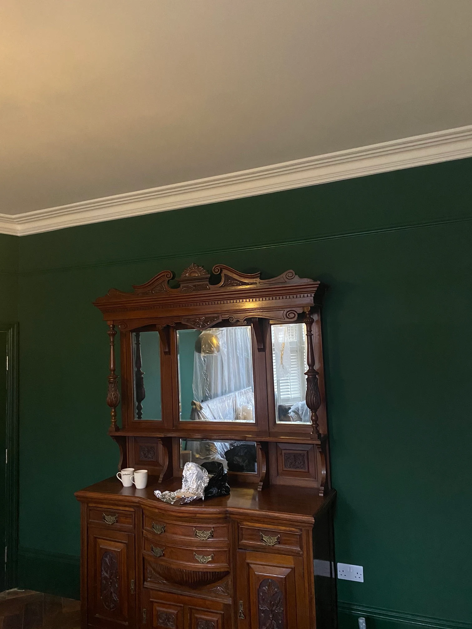 Images Vic's Decorators Ltd