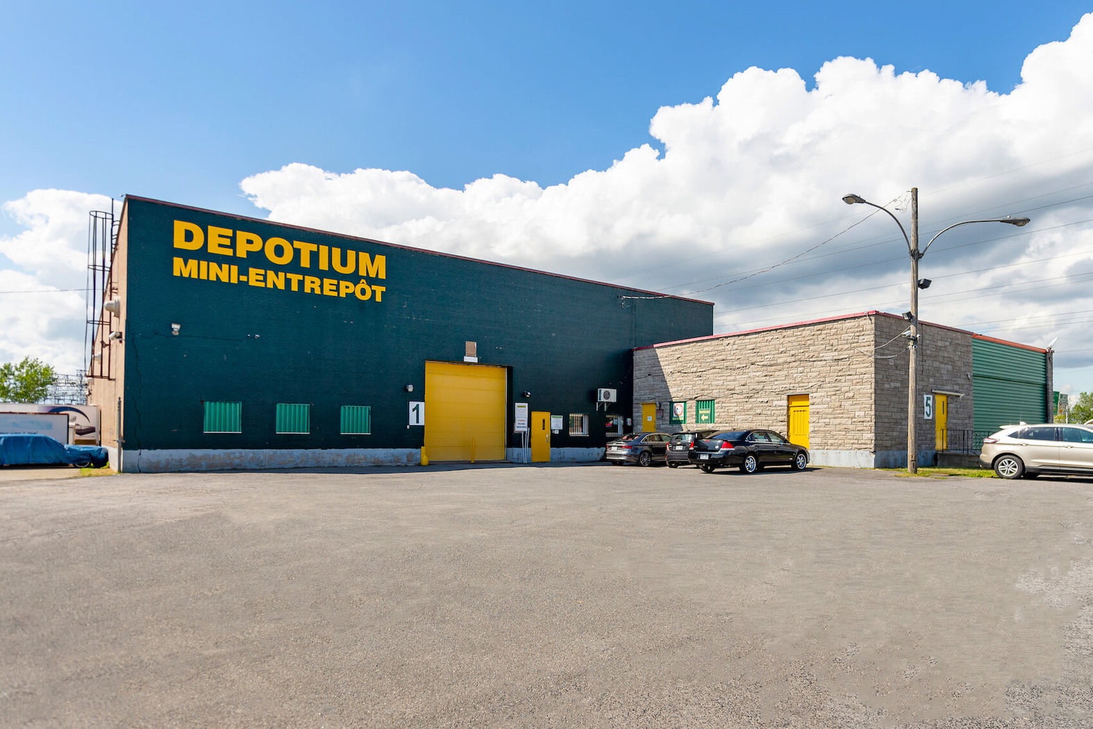 Depotium Mini Entrepôt & VR - Longueuil St-Hubert (450)900-0733