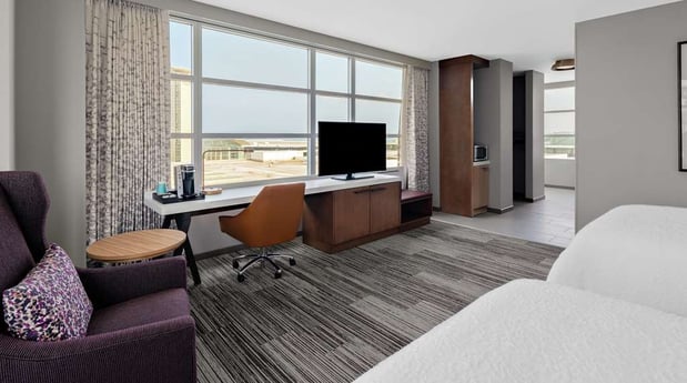 Images Hilton Garden Inn Chicago McCormick Place