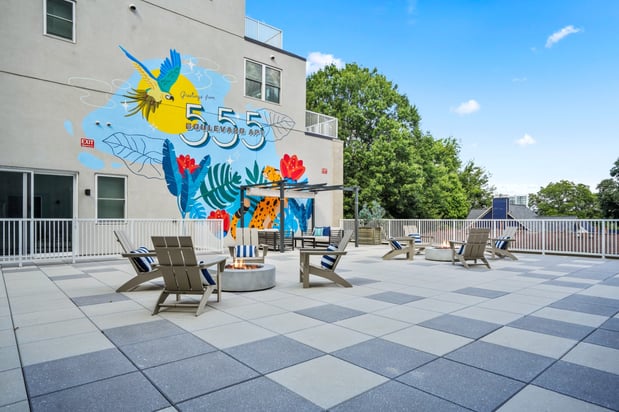 Images 555 Boulevard