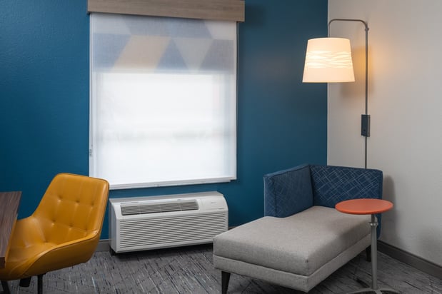 Images Holiday Inn Express & Suites Orlando International Airport by IHG