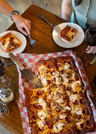 Images Nicholena’s Pizza + Kitchen