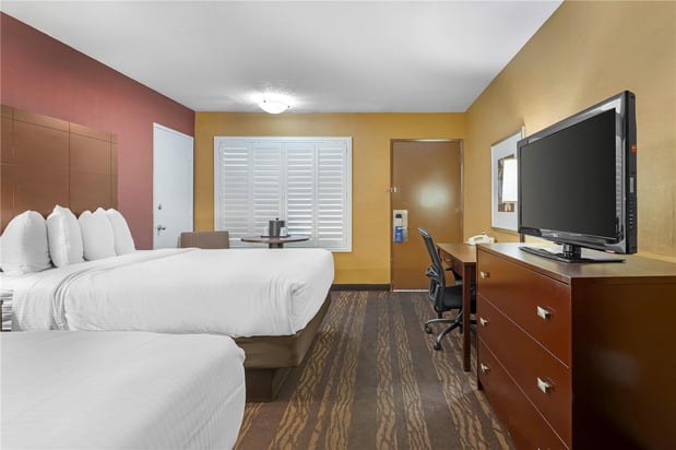 Images Best Western Plus Stovall's Inn