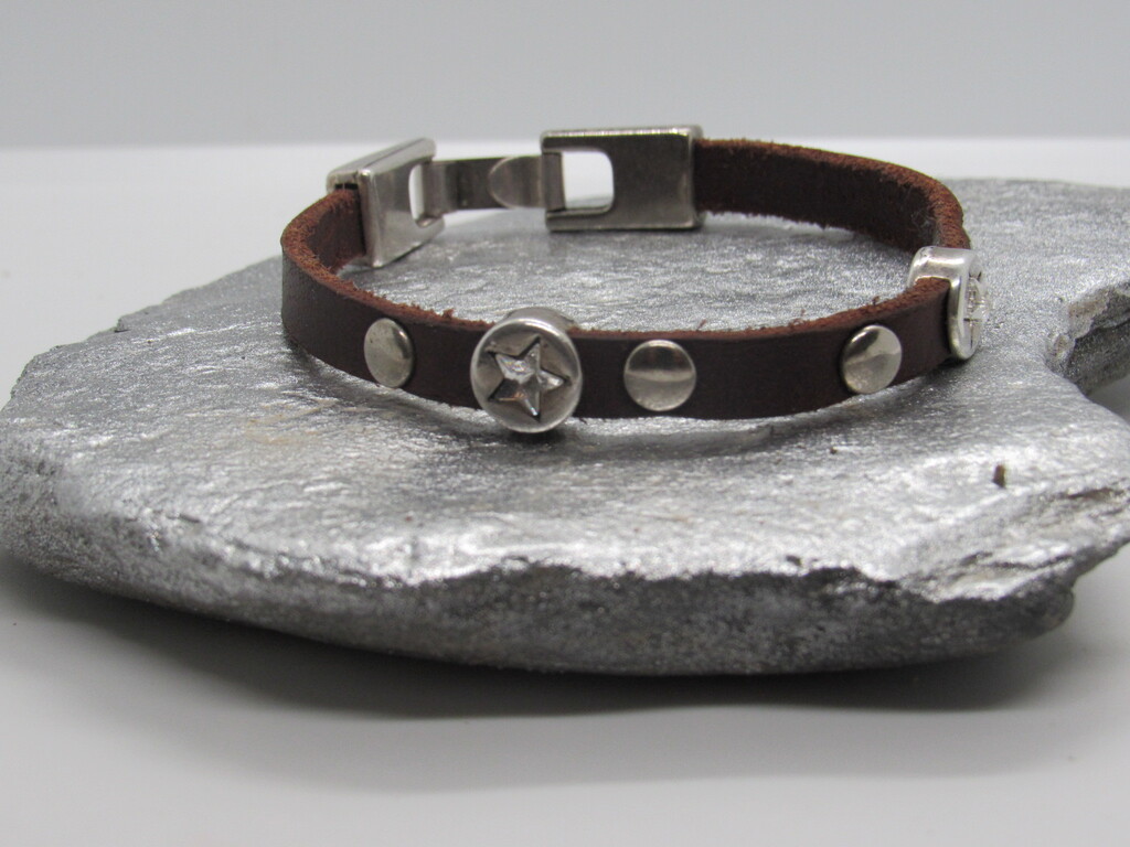 Images Iconic Leather