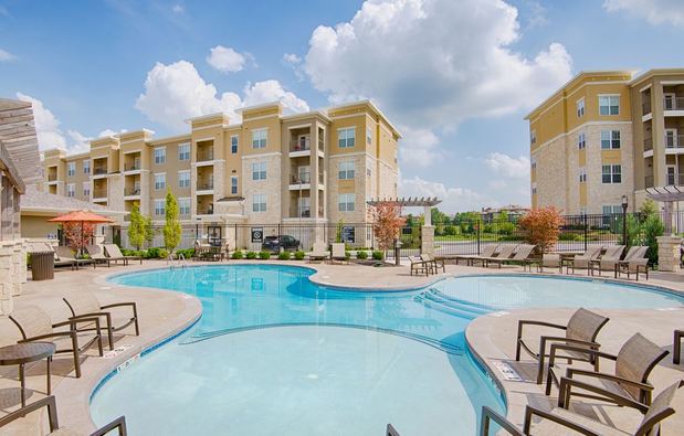 Images Residences at Prairiefire