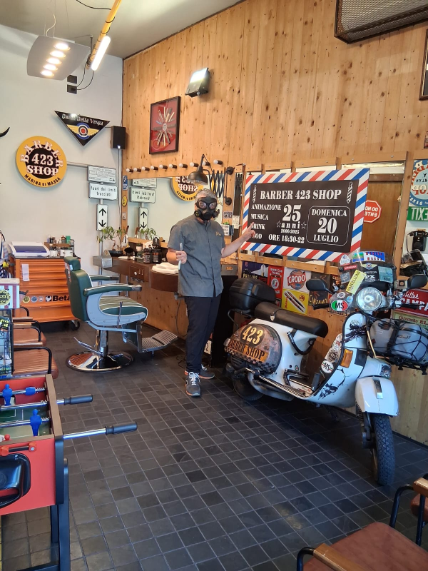 Images 423 Barber Shop