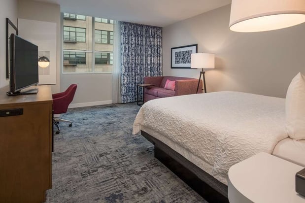 Images Hampton Inn & Suites Portland-Pearl District