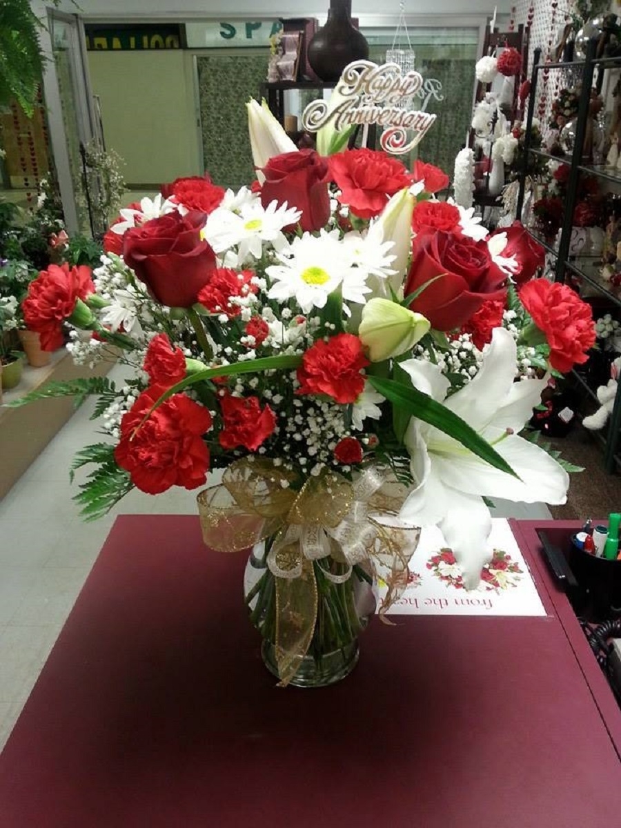Flowers By Routledge's in Sault Ste Marie, 275 Second Line W Florists