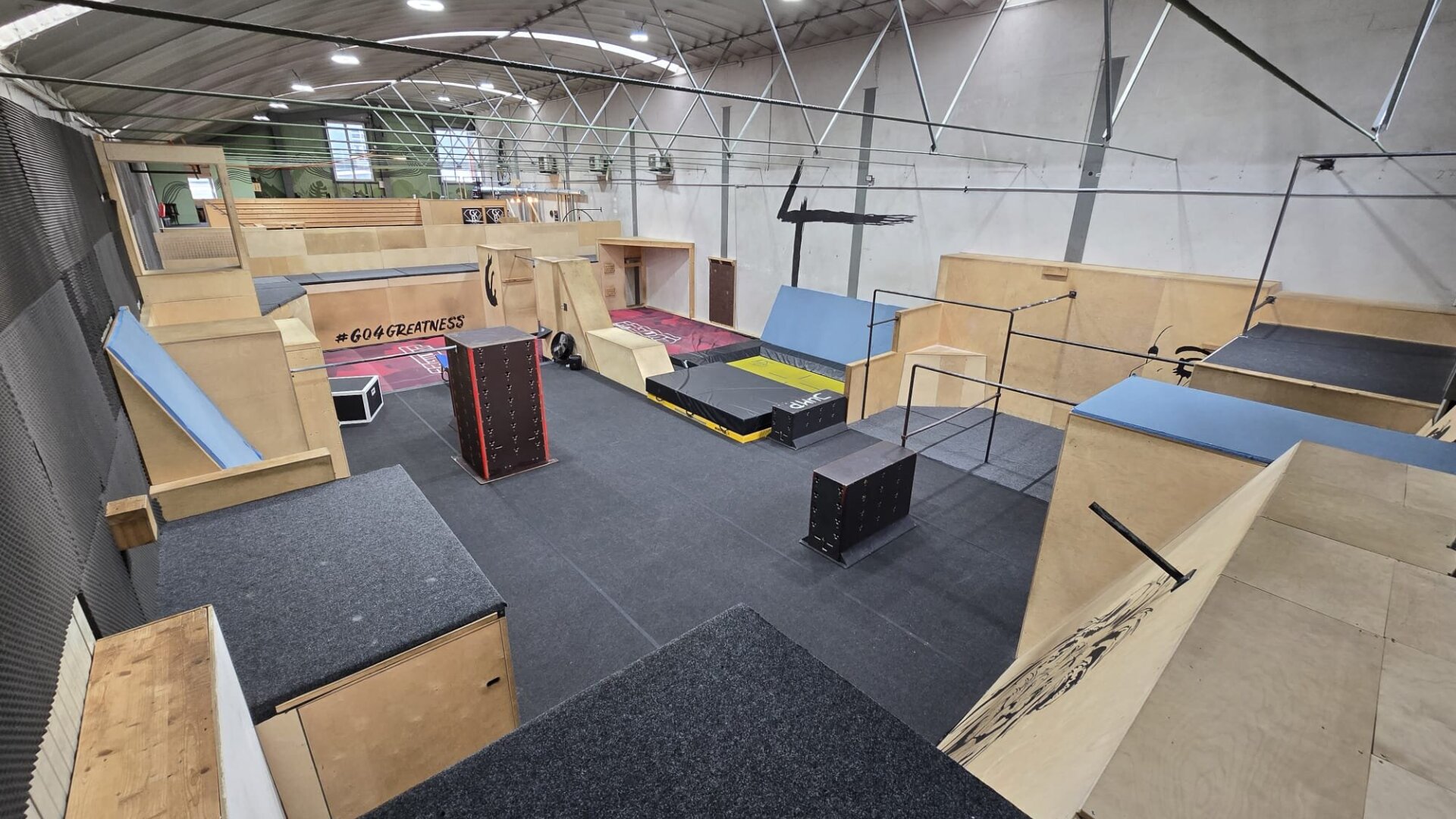 Bild 4 von 4 Elements Academy