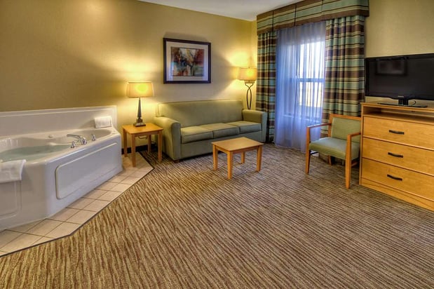 Images Hampton Inn & Suites Kalamazoo-Oshtemo
