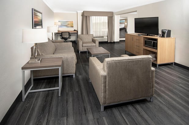 Images Holiday Inn Greenville by IHG