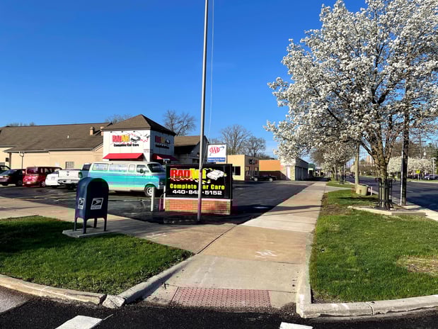 Images Rad Air Complete Car Care and Tire Center - Parma Heights