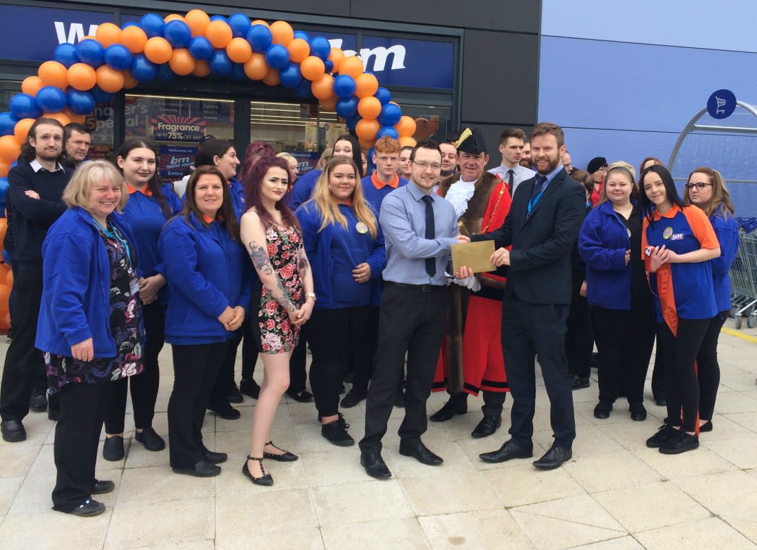 As a thank you for being part of its big day, St Nicholas Hospice Care received £250 worth of B&M vouchers at the Western Way Retail Park store opening in Bury St Edmunds.