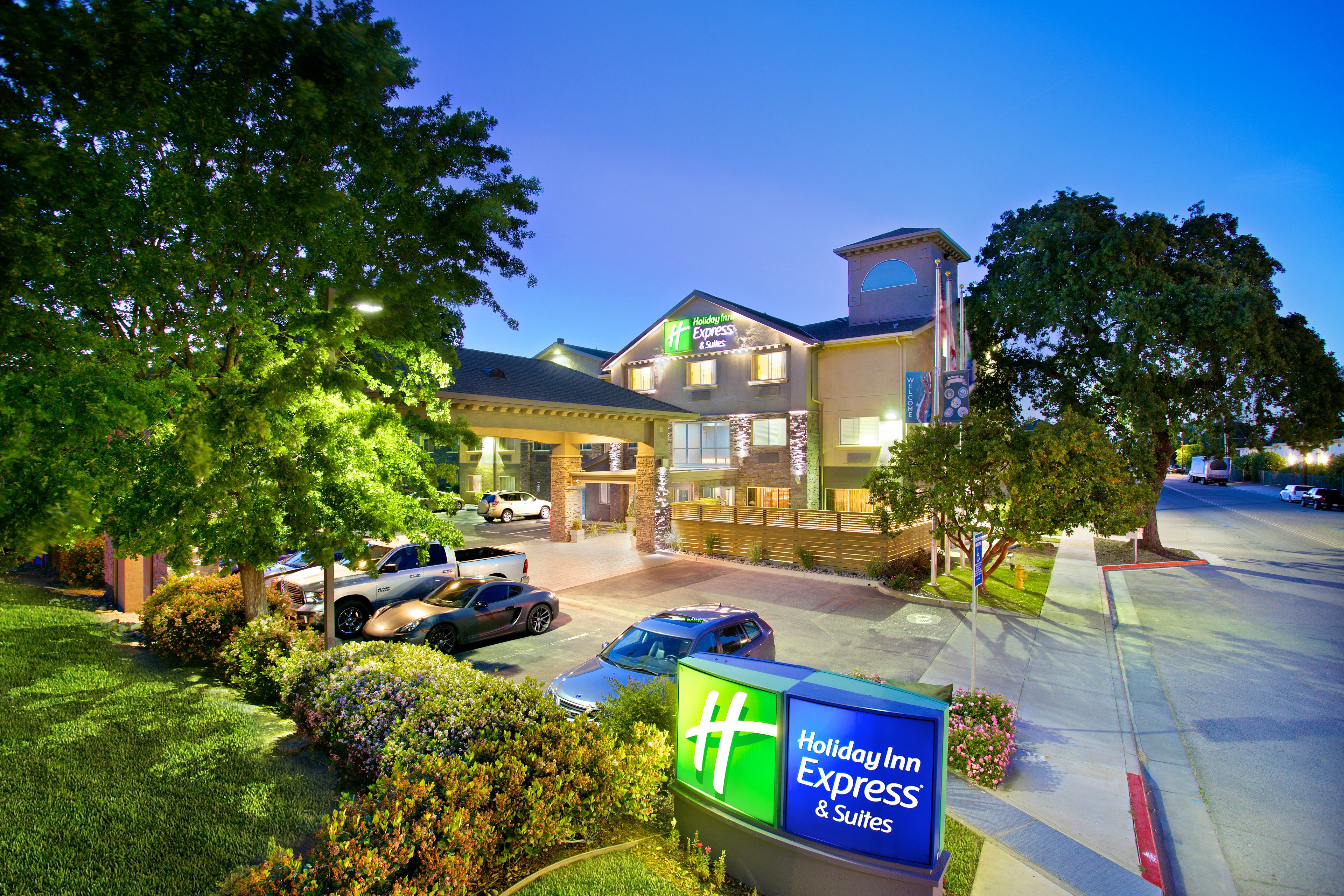 Holiday inn express coupon code