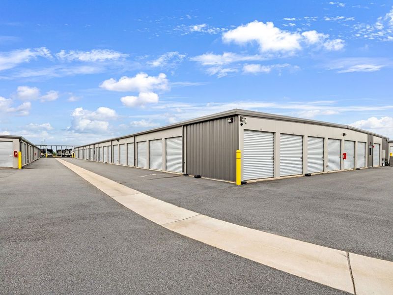 Exterior Units - Extra Space Storage at 200 Leamington Blvd, Byron, GA 31008