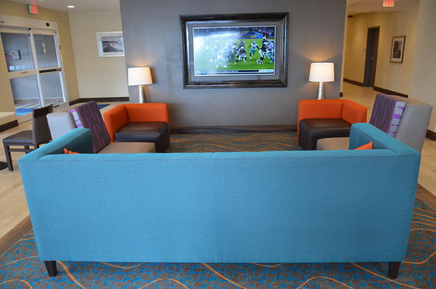 Images Holiday Inn Express Cheektowaga North East by IHG