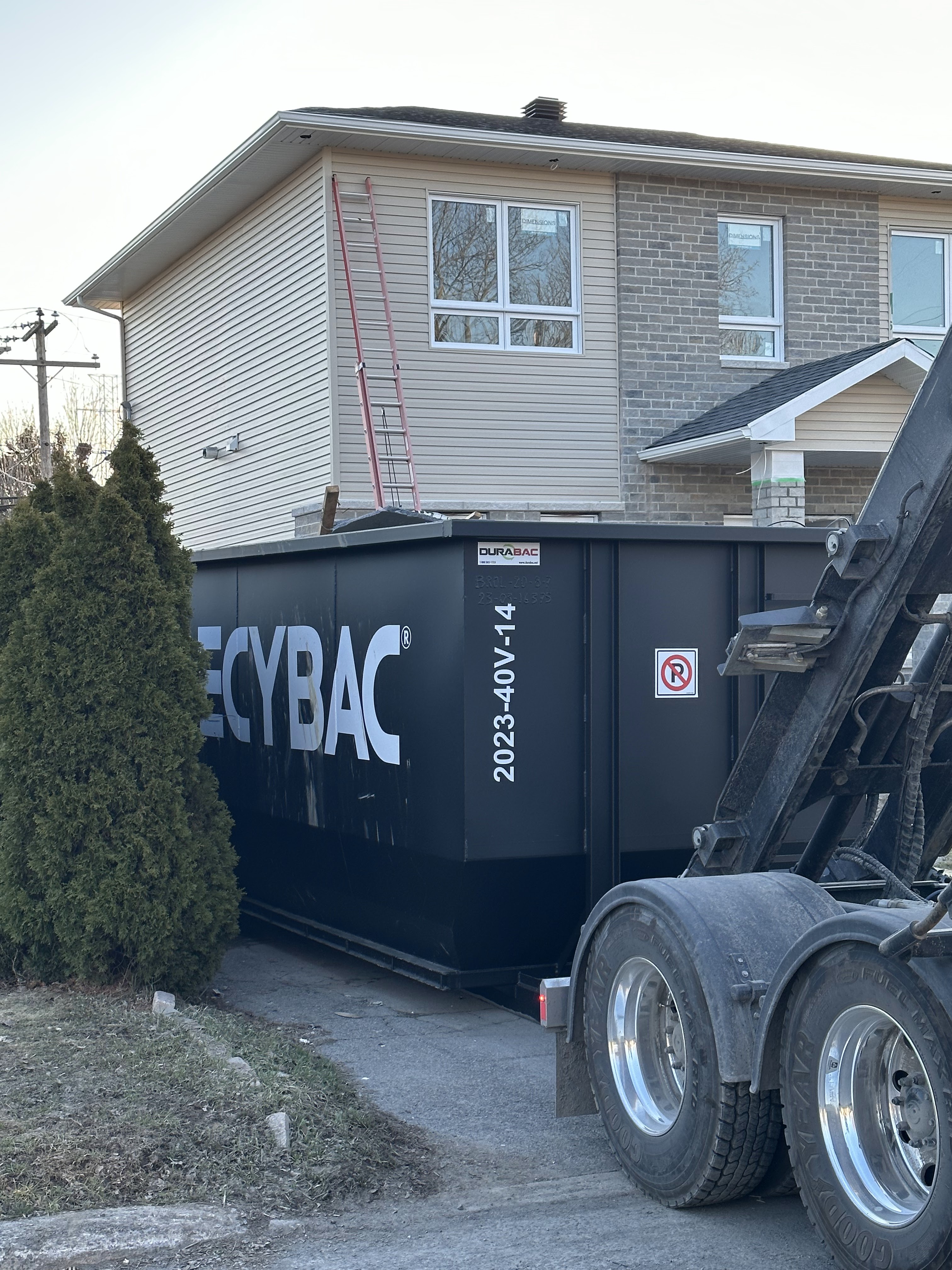 Images Location de conteneur RECYBAC Longueuil