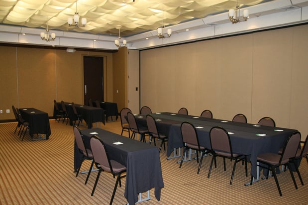 Images Holiday Inn Macon North by IHG