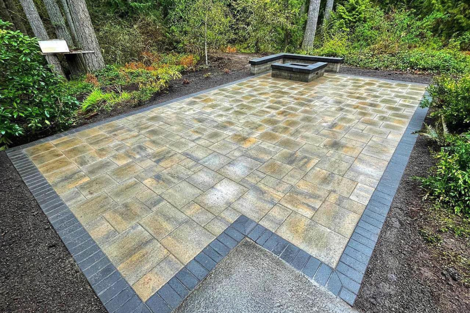 Eli's Paver Patios Showroom Image