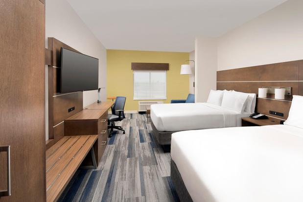 Images Holiday Inn Express & Suites San Antonio North - Windcrest by IHG