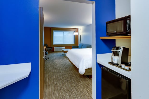 Images Holiday Inn Express & Suites Middletown - Goshen by IHG
