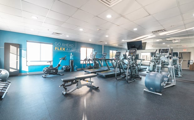 Images Holiday Inn Express & Suites Saint Robert - Leonard Wood by IHG