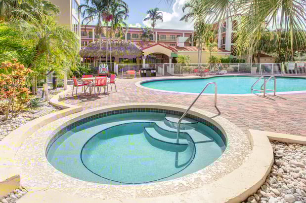 Images Holiday Inn & Suites Boca Raton - North by IHG