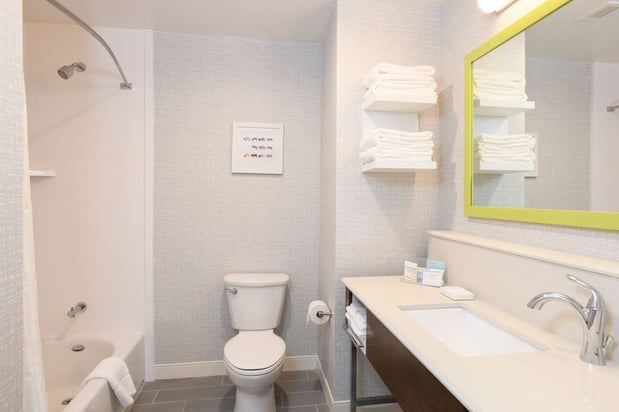 Images Hampton Inn & Suites Cincinnati Liberty Township