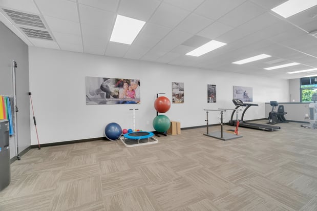 Images BenchMark Physical Therapy
