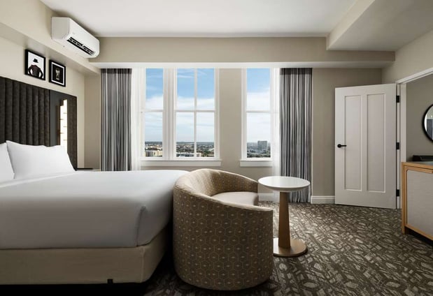 Images Hotel Flor Tampa Downtown, Tapestry Collection by Hilton
