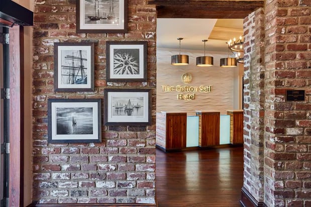 Images The Cotton Sail Hotel Savannah, Tapestry Collection by Hilton