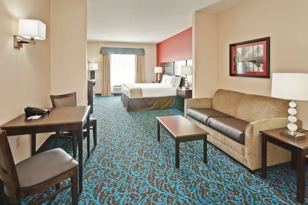 Images Holiday Inn Express & Suites New Philadelphia by IHG
