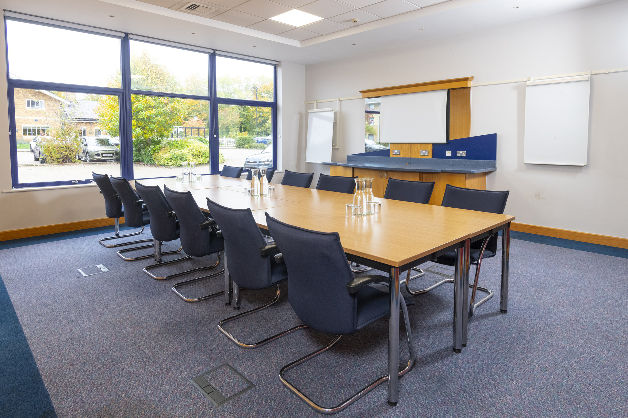 Images Holiday Inn Express Milton Keynes by IHG