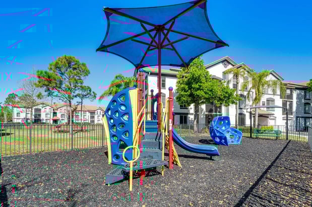 Images Advenir at Aventine