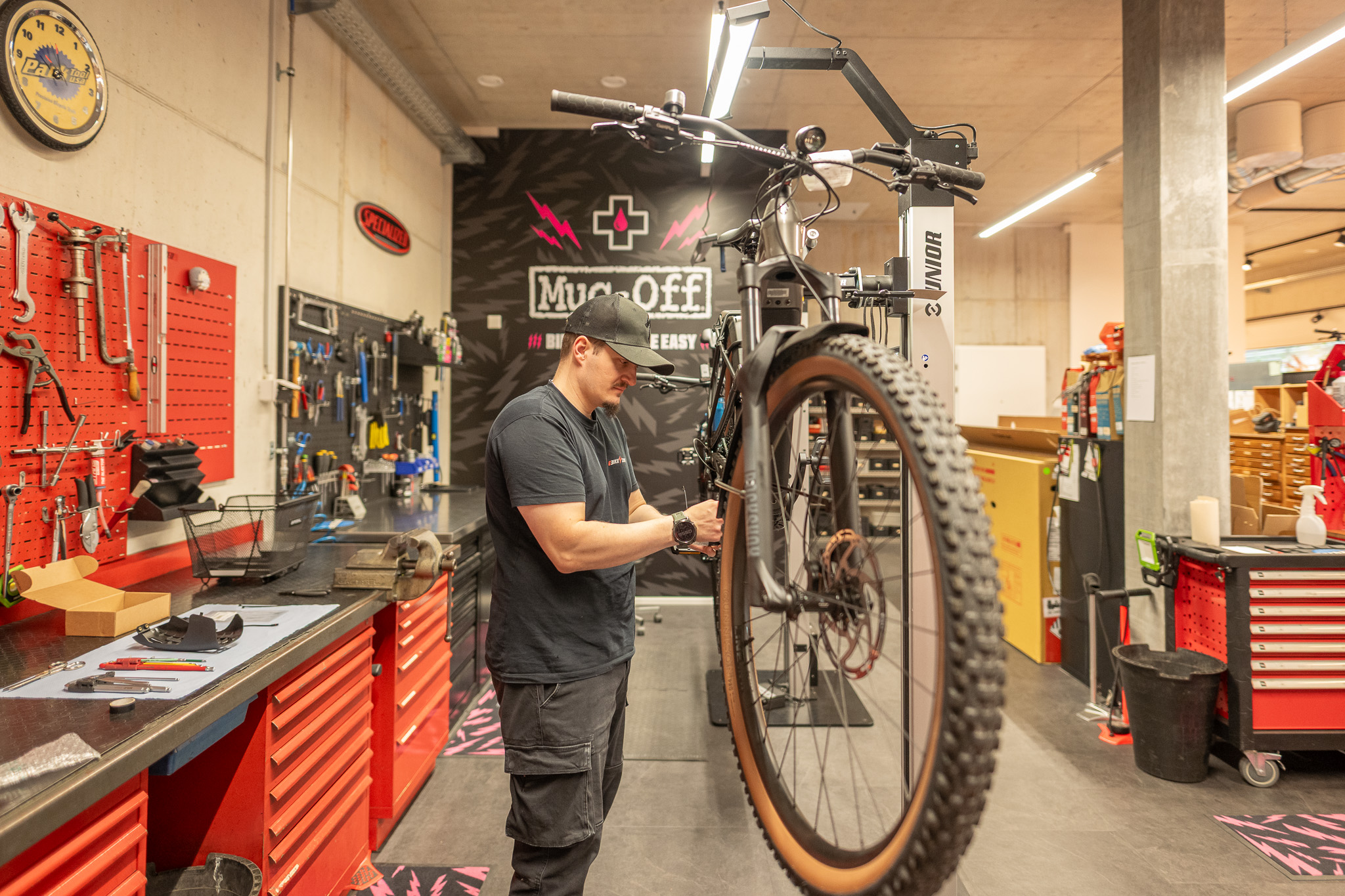 Bike Zone GmbH Gebenstorf, Landstrasse 83 in Gebenstorf