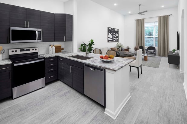 Images Camden Dulles Station Apartments
