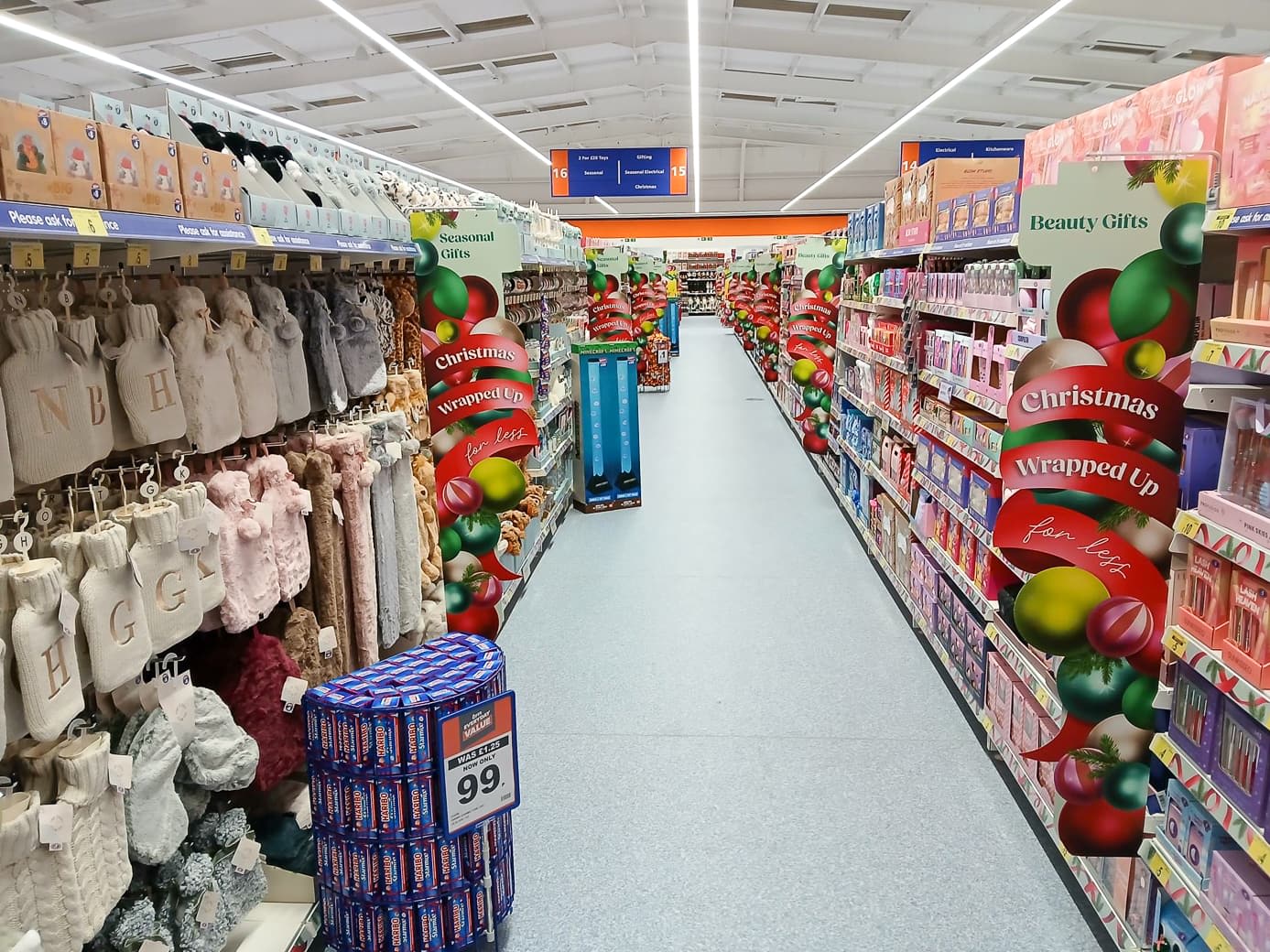 Images B&M Home Store with Garden Centre