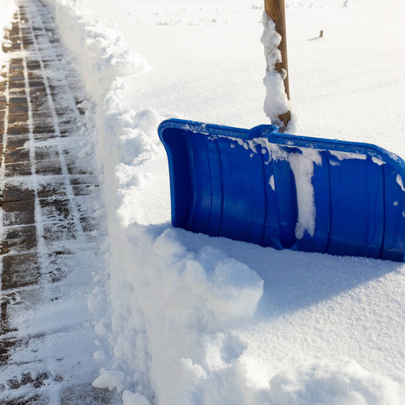 Iowa Green Landscaping LLC - Winter snow removal services