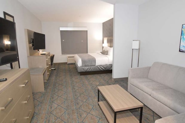 Images Best Western Plus Executive Residency Oklahoma City I-35