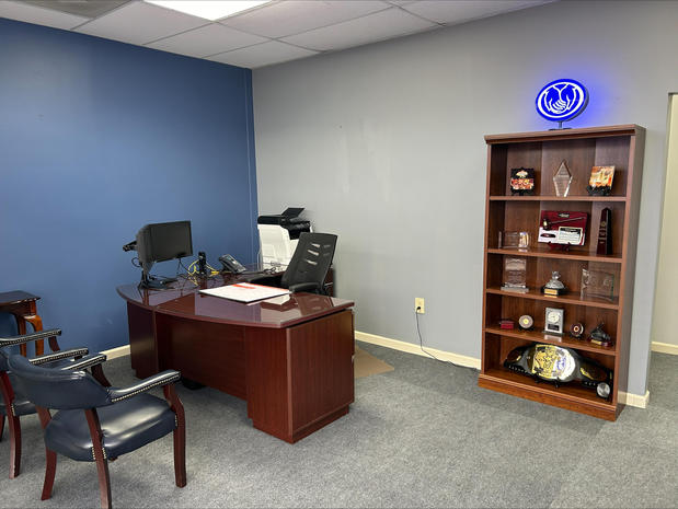 Images Michael Dent: Allstate Insurance