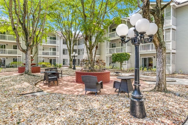 Images Meridian at Lantana